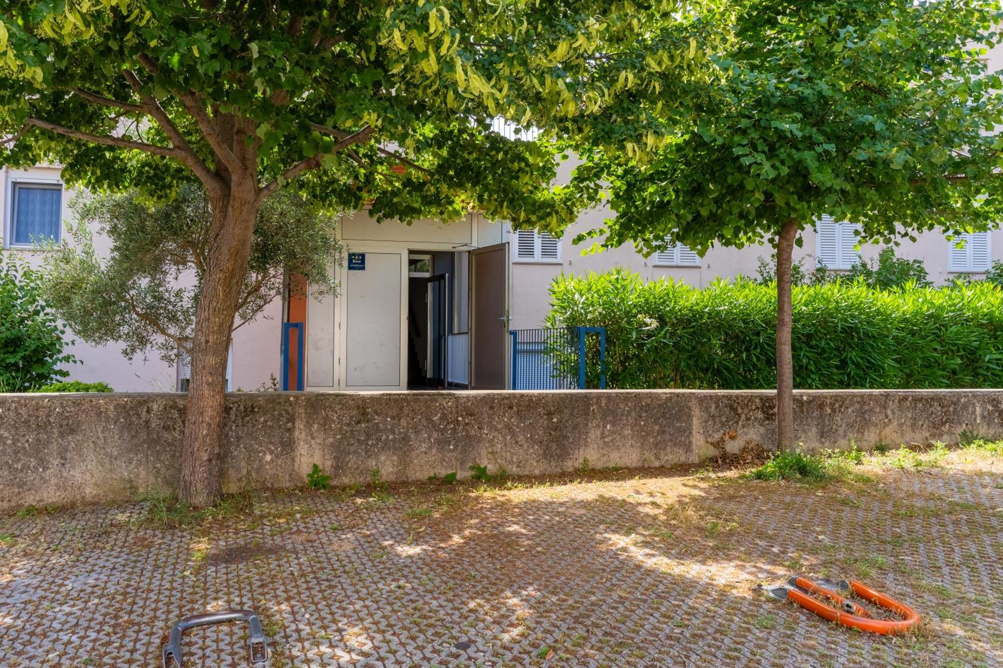 Apartman Laura Cres Exterior foto